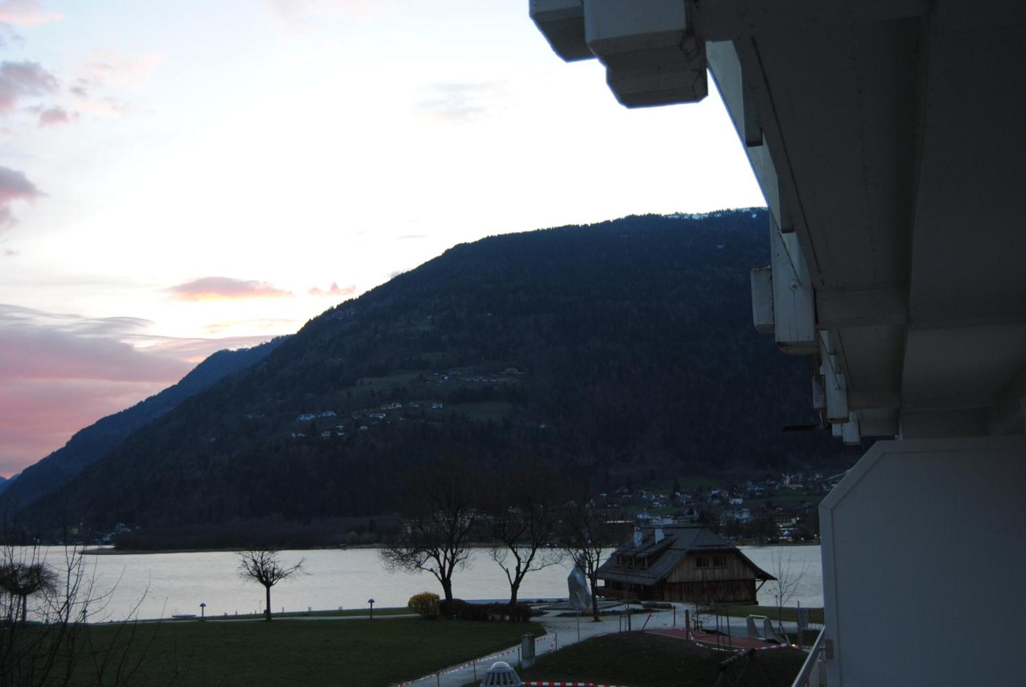 Fewo Ossiach Bagian luar foto
