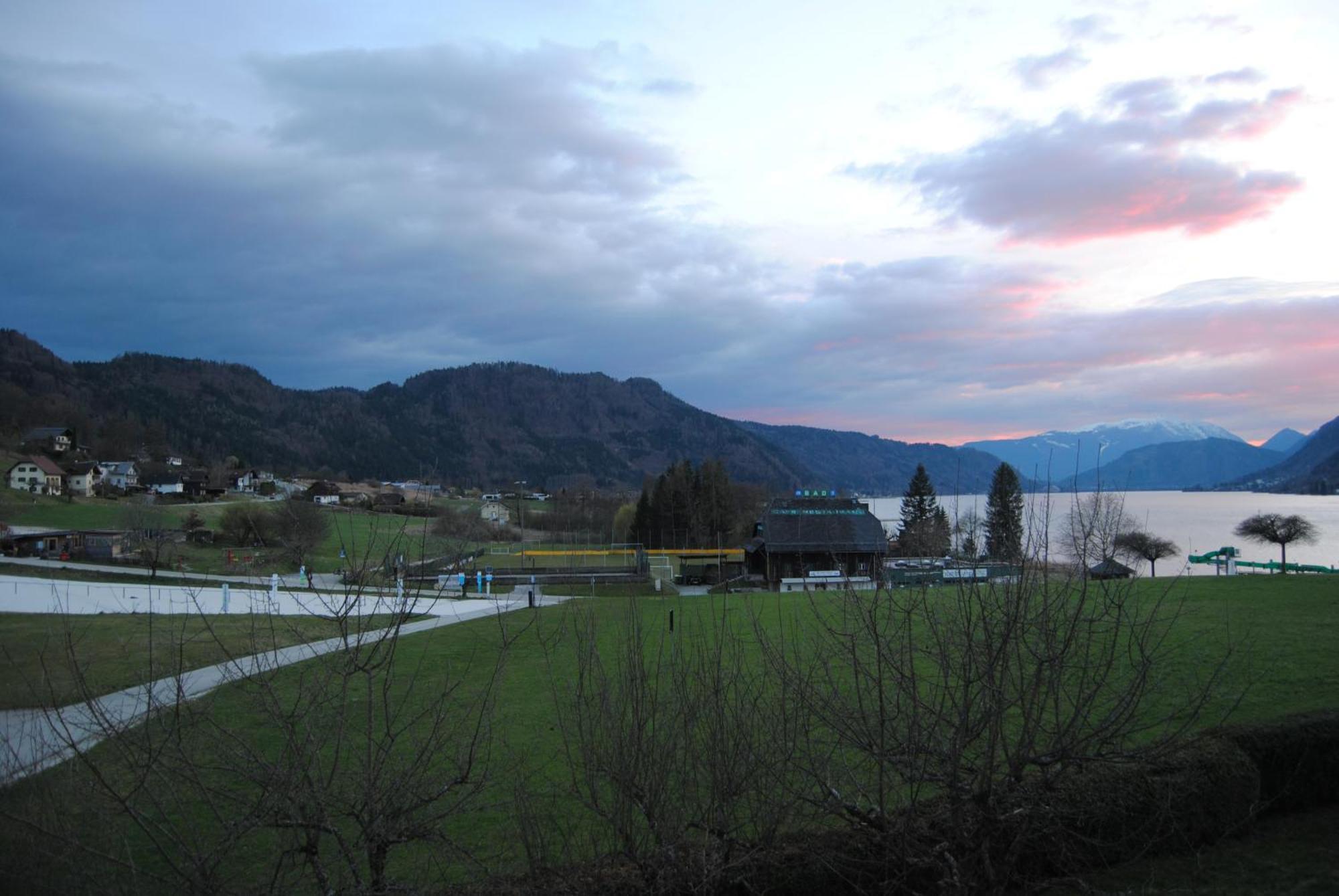 Fewo Ossiach Bagian luar foto